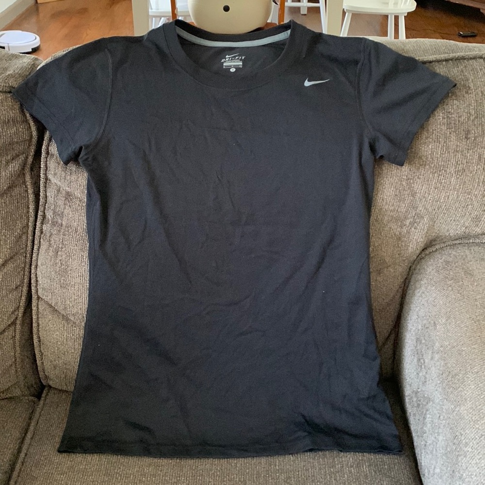 Womens Small Nike Dri-Fit Black T-Shirt